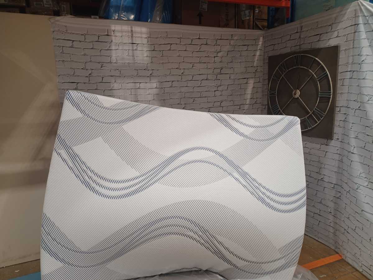 Tempur-Pedic ProSense Medium Hybrid 12 Inch Mattress - Queen - Gallery Image 2